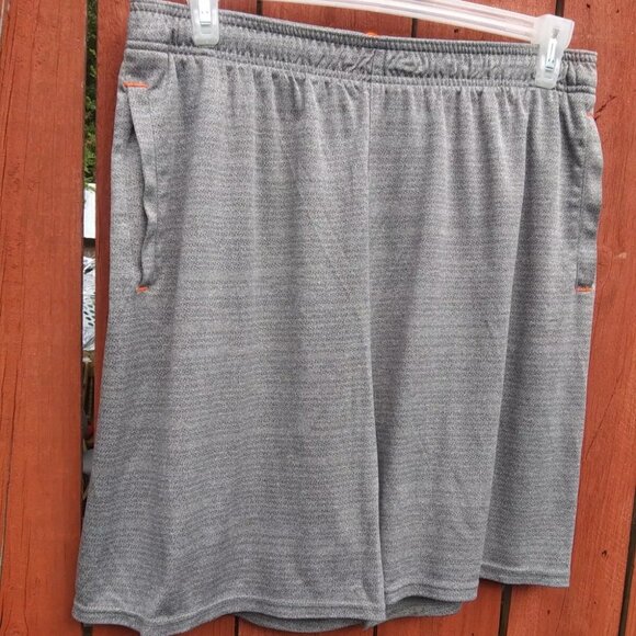 Champion Men's Size XL Gray Stretchy Active Shorts k1 - Picture 1 of 4